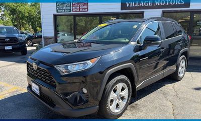 2021 Toyota RAV4 XLE