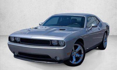 2011 Dodge Challenger SE