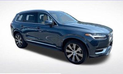 2023 Volvo XC90 Plus Bright