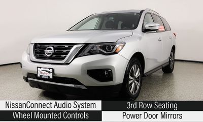 2019 Nissan Pathfinder S