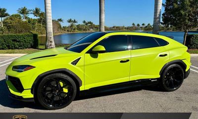 2024 Lamborghini Urus Performante