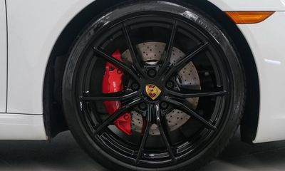 2017 Porsche 911 S GTS 4S