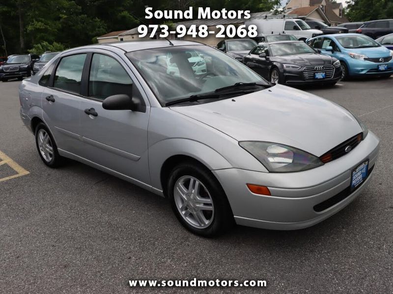 2004 Ford Focus — a typically priced live listing