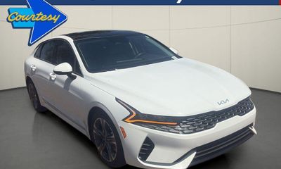 2024 Kia K5 EX