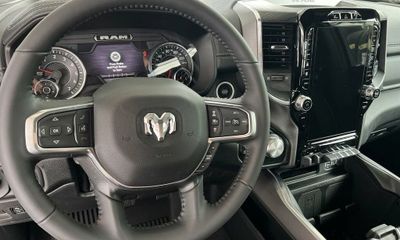 2023 Ram 1500 Laramie