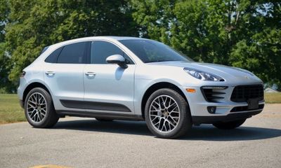 2015 Porsche Macan S