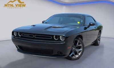 2015 Dodge Challenger SXT