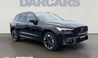 2026 Volvo XC60 Plus Dark