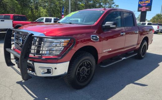 2017 Nissan Titan SV