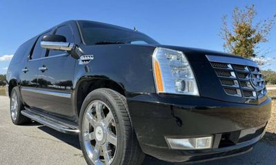 2012 Cadillac Escalade ESV Luxury