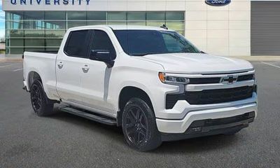 2024 Chevrolet Silverado RST