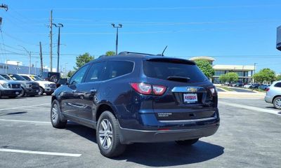 2017 Chevrolet Traverse 2LT