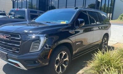 2025 GMC Yukon AT4 Ultimate