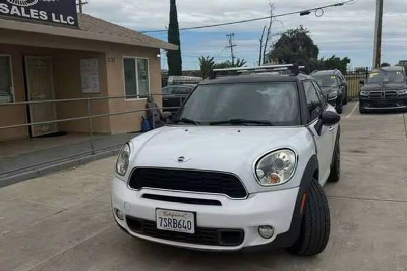 2012 Mini Countryman — a typically priced live listing