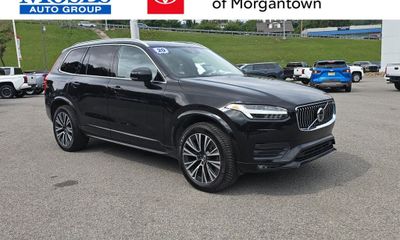 2020 Volvo XC90 Momentum