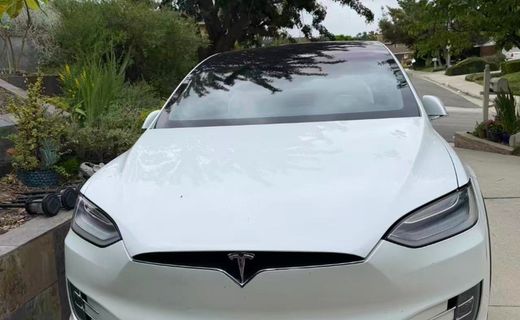 2020 Tesla Model X Long Range