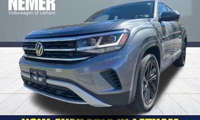 2022 Volkswagen Atlas Cross Sport 4Motion SE W