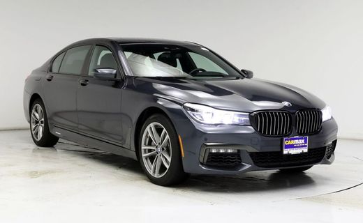 2019 BMW 740I
