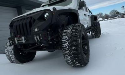 2021 Jeep Gladiator Sport