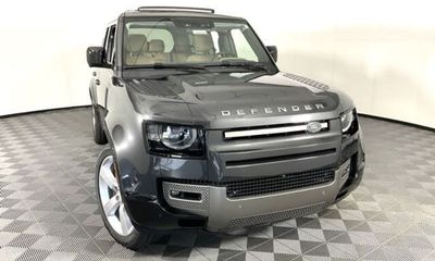 2025 Land Rover Defender 110 X Dynamic