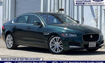 2017 Jaguar XF Prestige