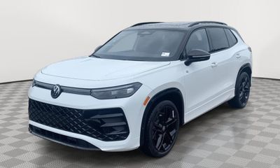 2026 Volkswagen Tiguan SE R Line
