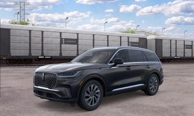 2026 Lincoln Aviator Base