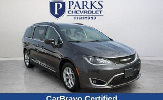 2017 Chrysler Pacifica Touring L Plus