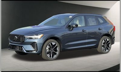 2026 Volvo XC60 Plus Dark