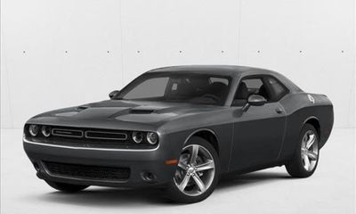 2015 Dodge Challenger SXT Plus