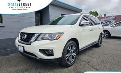 2017 Nissan Pathfinder S
