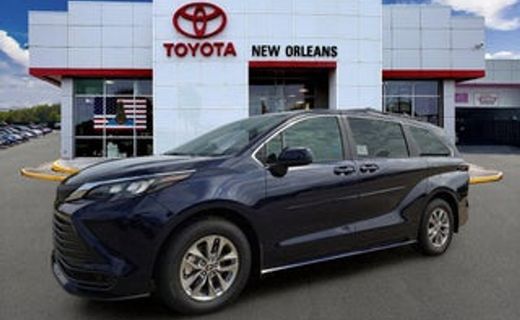 2024 Toyota Sienna LE