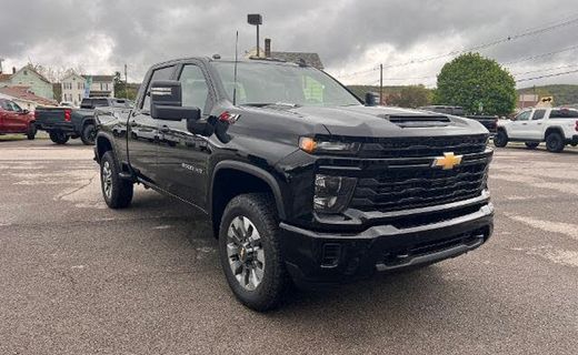 2026 Chevrolet Silverado HD Custom