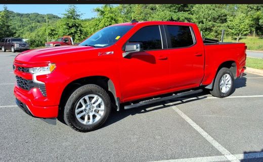 2022 Chevrolet Silverado RST