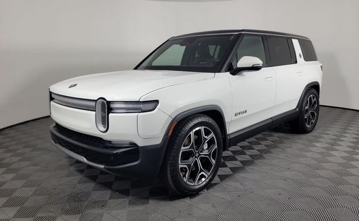 2025 Rivian R1S Adventure