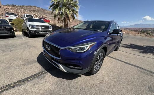 2017 Infiniti QX30 Premium