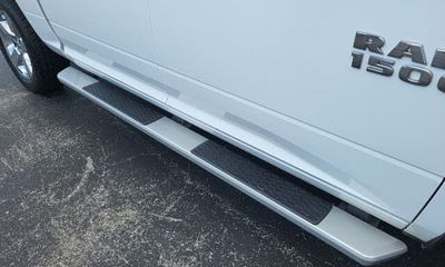 2017 Ram 1500 SLT