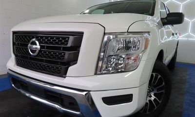 2022 Nissan Titan SV