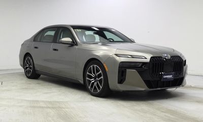 2023 BMW 740i