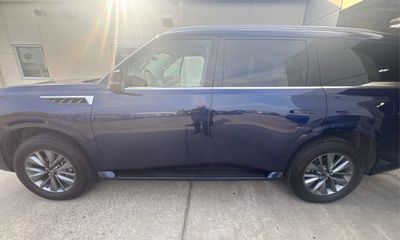 2025 Infiniti QX80 Pure