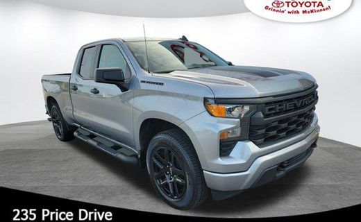 2023 Chevrolet Silverado Custom