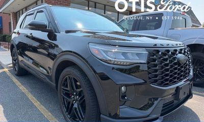 2025 Ford Explorer ST