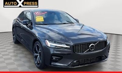 2025 Volvo S60 Plus Dark