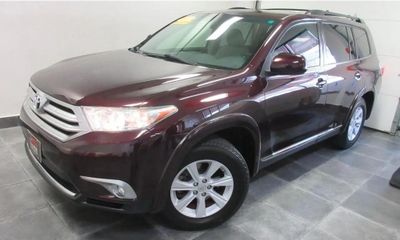 2013 Toyota Highlander Base
