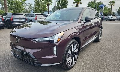 2026 Volvo EX90 Ultra