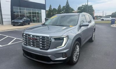 2025 GMC Acadia Denali