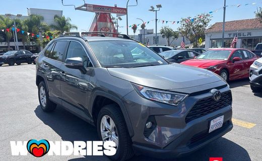 2021 Toyota RAV4 XLE