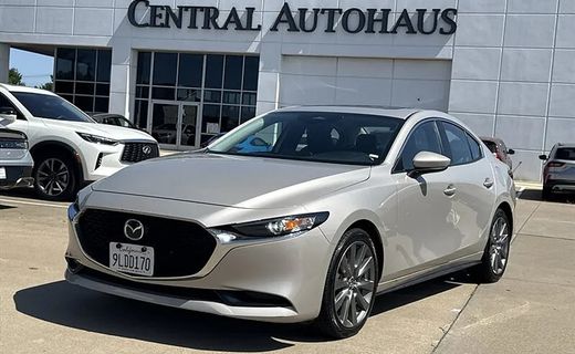 2024 Mazda MAZDA3 Preferred Package