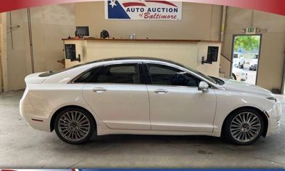 2013 Lincoln MKZ Base