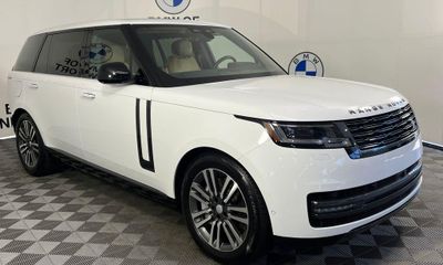2025 Land Rover Range SE
